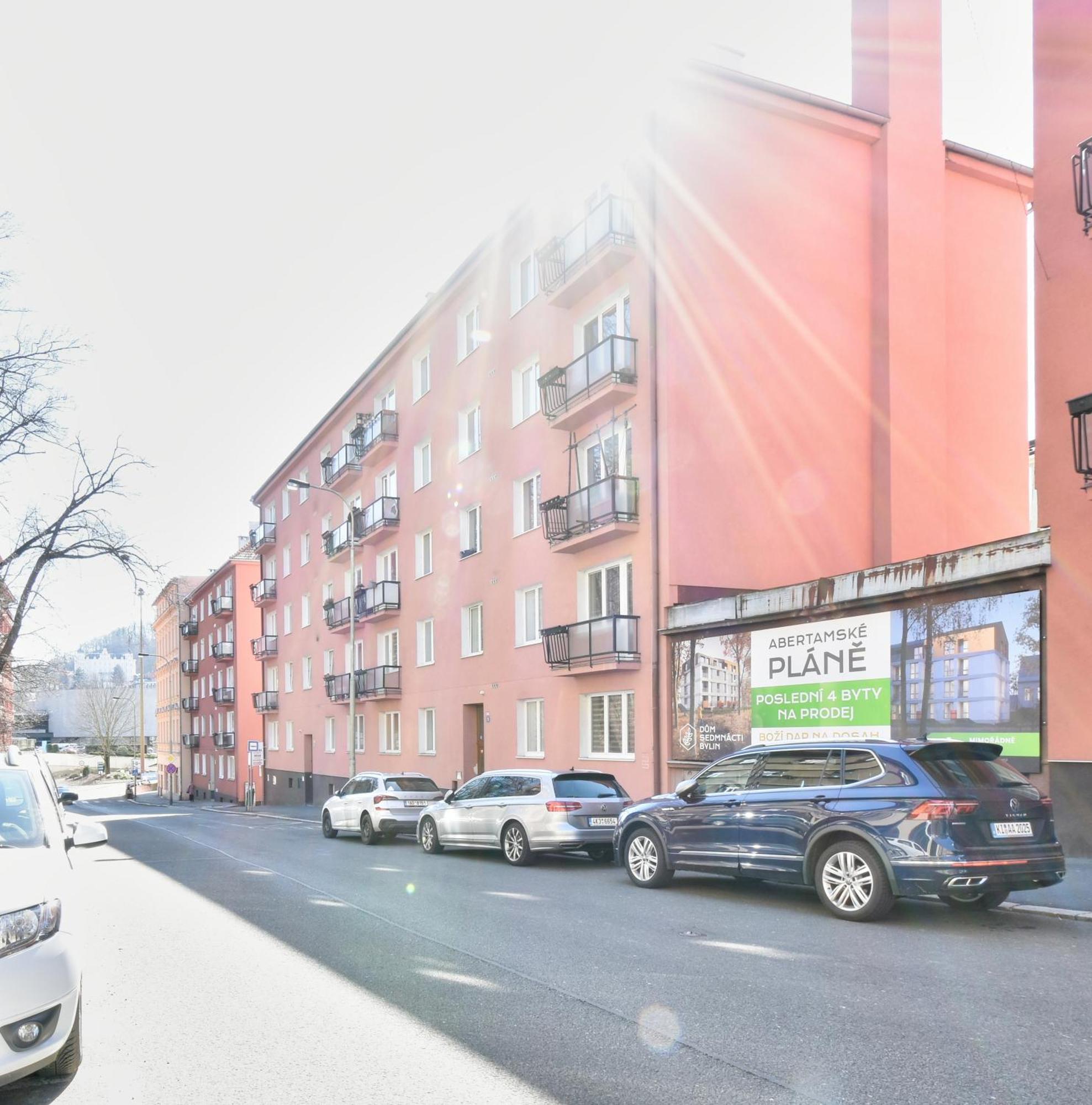 Karlsbad Central Point エクステリア 写真